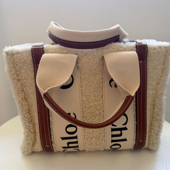 Chloe - Picture 2 of 10